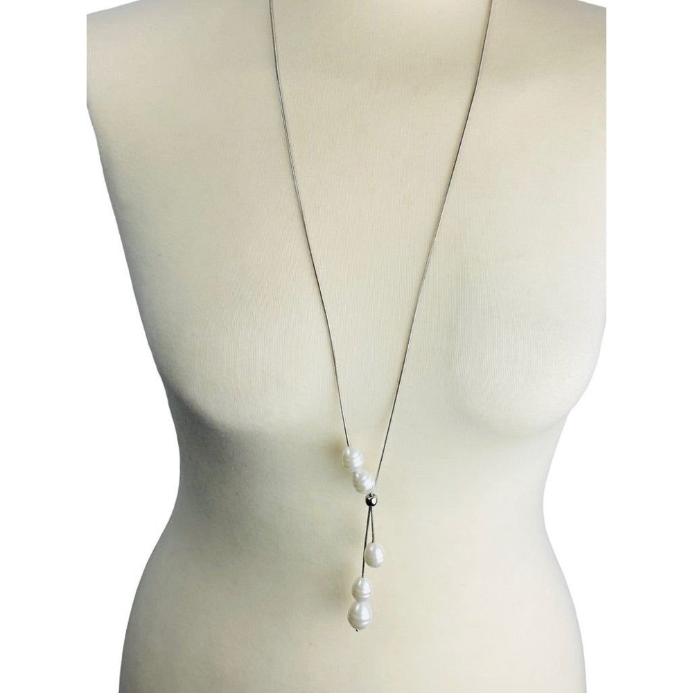 Chico's Adjustable Lariat Style Silvertone Chain Necklace with Faux Freshwater P